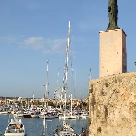 Lägenhet Old Town - Corallium